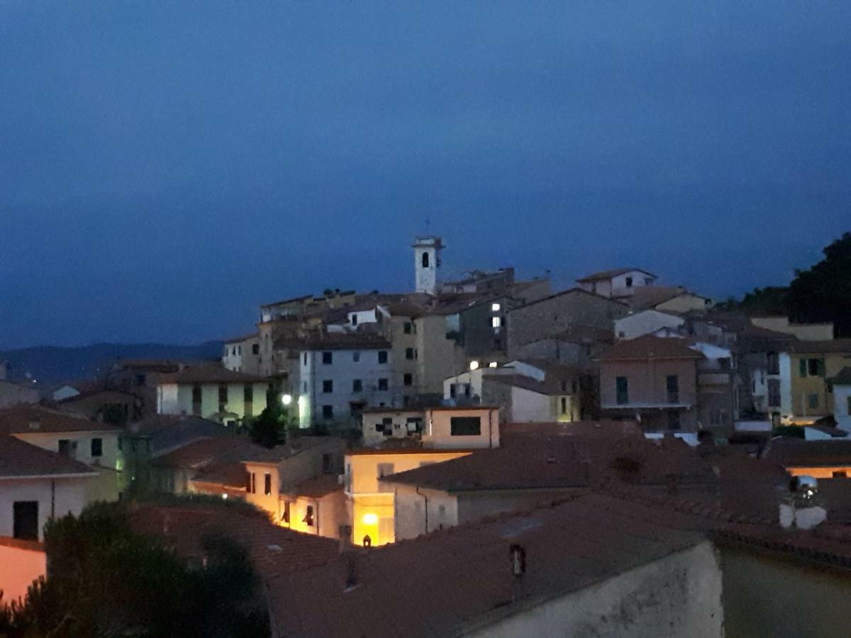 Casa Vacanze P&G. Colline, Mare, Relax La Spezia Bagian luar foto